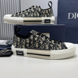 Dior B23