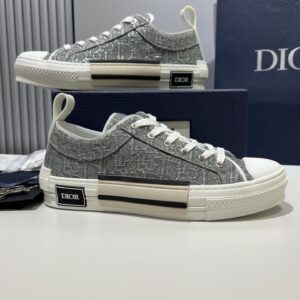 Dior B23