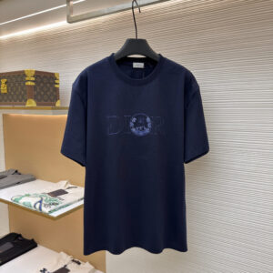 Dior T-shirt