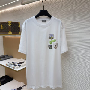 Dior T-shirt