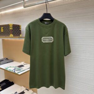 Dior T-shirt