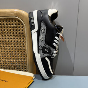 Louis Vuitton Trainer