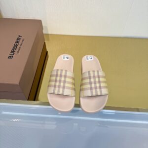 Burberry sandal
