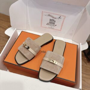 Hermes Giulia