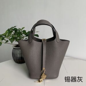 Hermes picotin